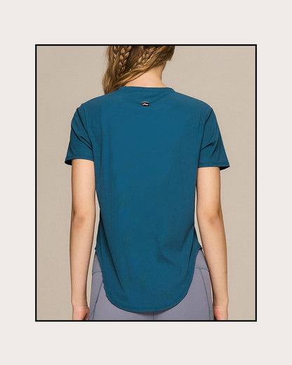 The Flos Club - 顯瘦遮臀彈力T恤Tee